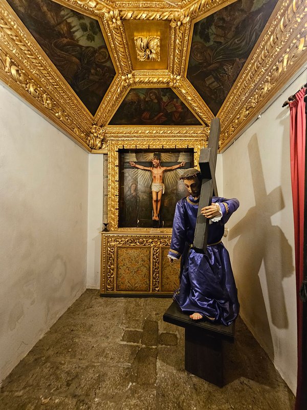 Capela do Senhor do Calvário, Seia 08.jpg