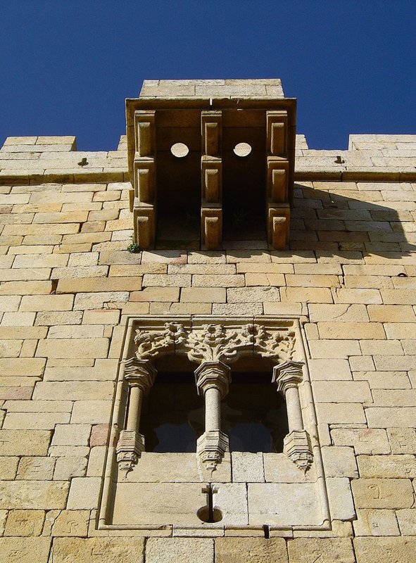 Castelo de Pinhel - Portugal (342988010).jpg