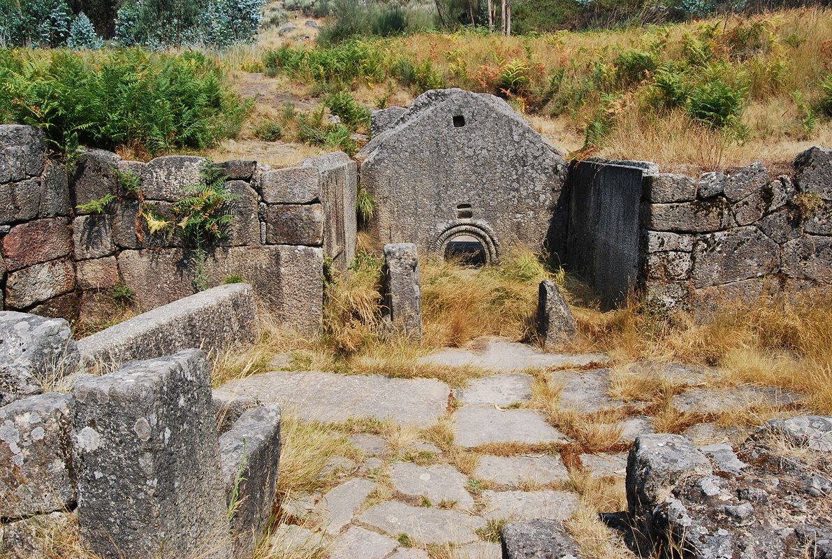 Citânia de Sanfins - balneário castrejo.jpg
