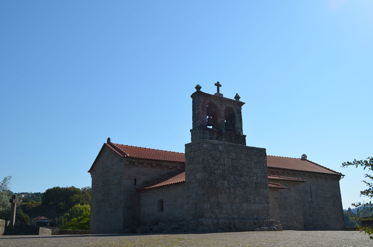 Igreja Paroquial de Sobretâmega DSC 0111 (52136000871).jpg