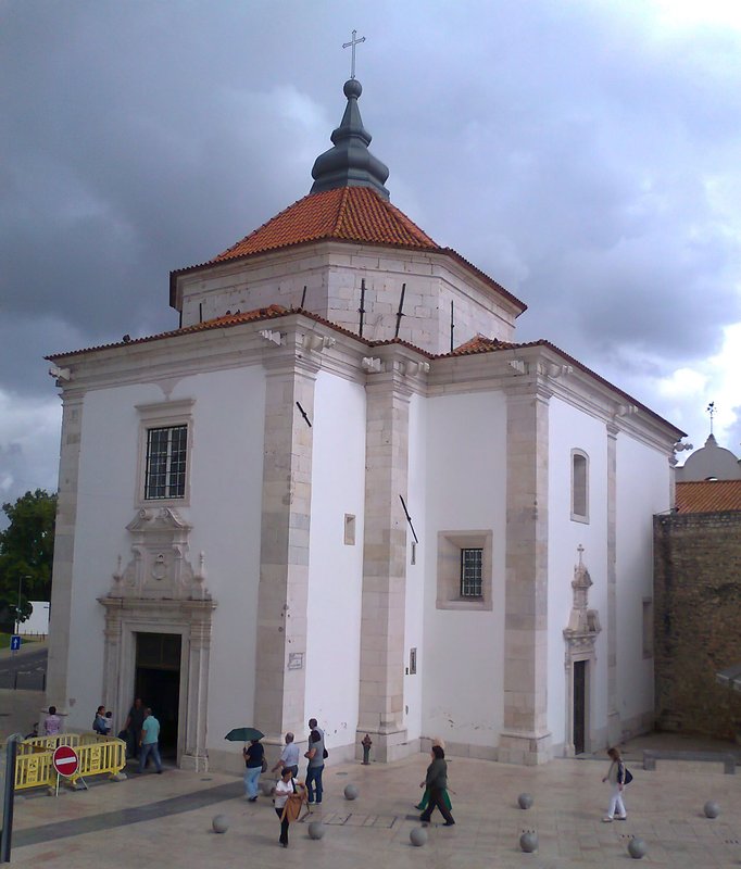 Igreja de Nossa Senhora da Piedade (Santarém).jpg