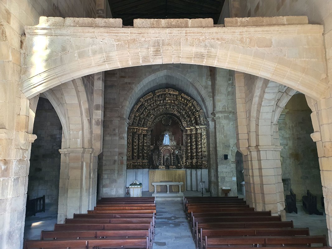 Mosteiro de Santa Maria de Aguiar (16).jpg
