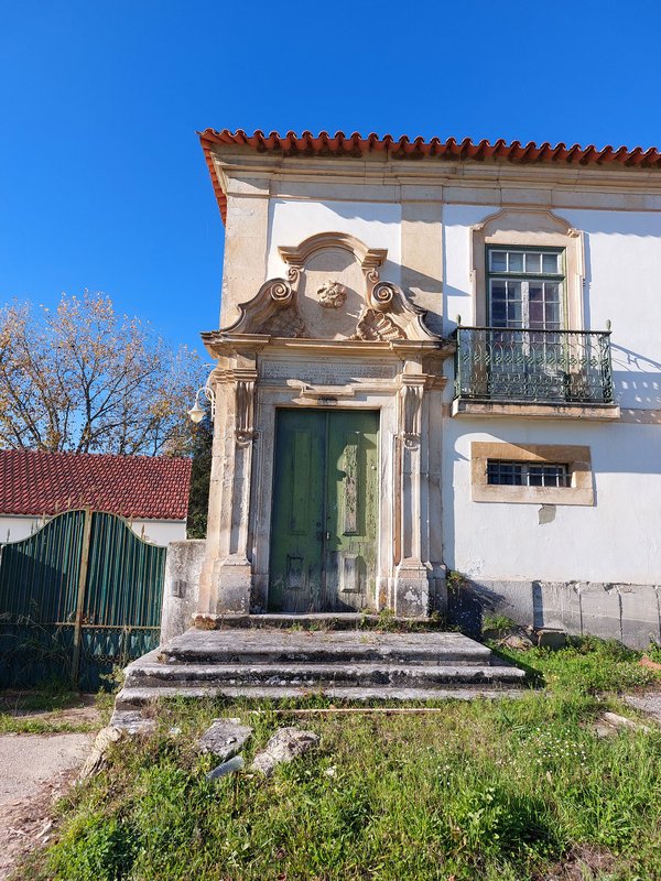 Pórtico do Solar da Quinta do Fidalgo.jpg