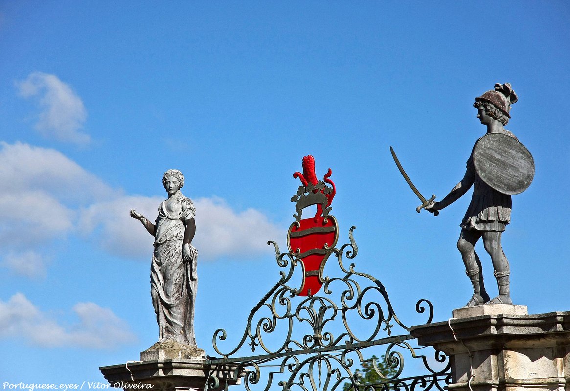 Palácio dos Marqueses de Fronteira - Lisboa - Portugal (46246498101).jpg