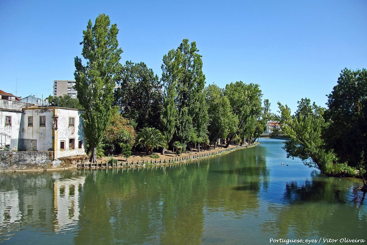 Rio Nabão - Tomar - Portugal (15974852056).jpg