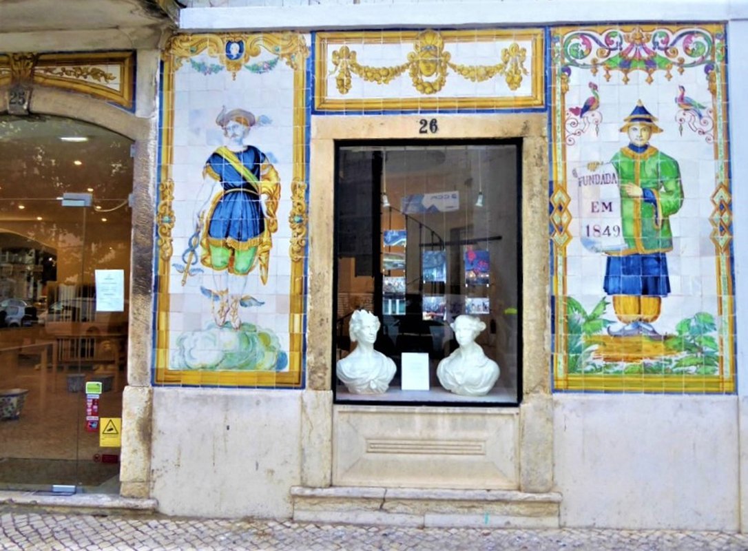 Uma das janelas da loja.jpg