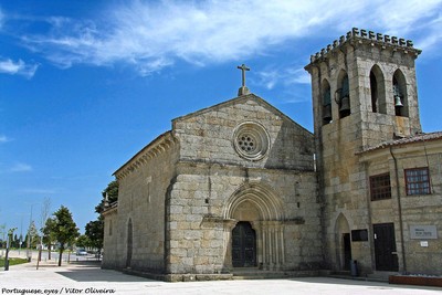 Antiga Igreja Matriz de Santiago de Antas - Portugal (37085825725).jpg