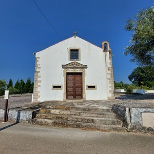 Capela de Nossa Senhora da Alegria em Almalaguês - Foto 06.jpg