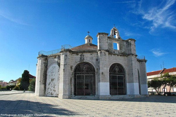 Capela de Santo Amaro - Lisboa - Portugal (38299332982).jpg