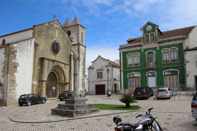 Cruzeiro de Atouguia da Baleia.jpg