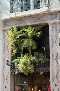 Edifício na Rua Garret, onde se encontra instalada a Casa Gardénia2.jpg
