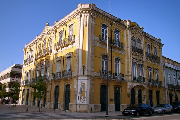 Edificio Club Setubalense.jpg