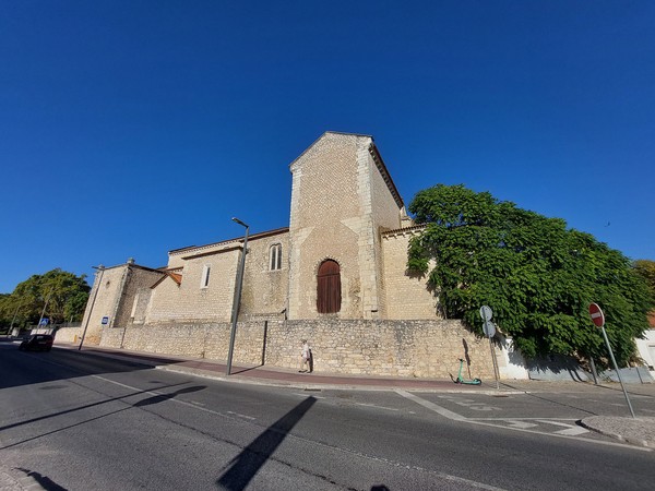 Fachada direita do Igreja e Claustro do extinto Convento de São Francisco.jpg