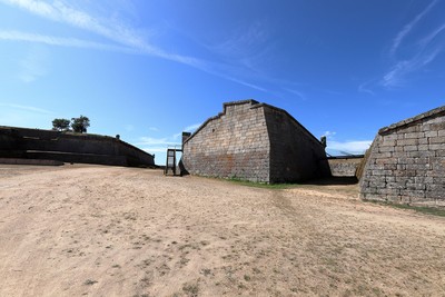 Fortificación doble de las murallas de Almeidas.jpg