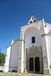 Igreja Matriz de Viana do Alentejo - Portugal (8594955972).jpg