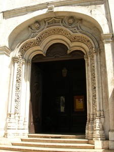 Igreja da Madalena (Portal principal) (Lisboa).jpg