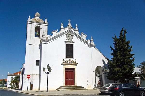 Igreja das Chagas do Salvador ou da Senhora dos Remédios - Castro Verde - Portugal (10251302004).jpg