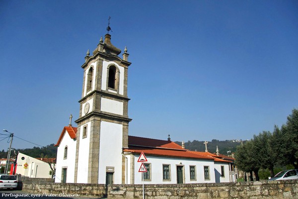 Igreja de São Miguel - Caldas de Vizela - Portugal (33888558382).jpg