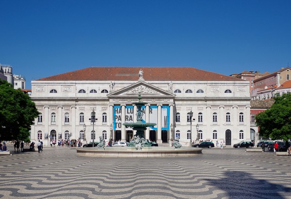 Lisbon BW 2018-10-03 13-06-05.jpg