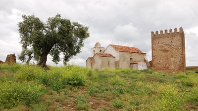 Noudar, Barrancos, Portugal (5714279734).jpg