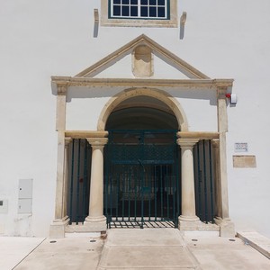 Pórtico da Igreja de Nossa Senhora dos Anjos em Montemor-o-Velho 11.jpg