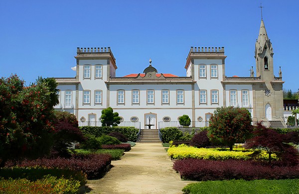 Palácio da Igreja Velha Vermoim.jpg