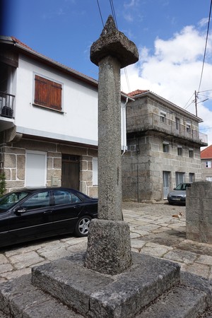 Pelourinho de Castro Laboreiro (3).jpg
