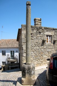 Pelourinho de Monsanto 1.jpg