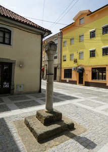 Pelourinho de Mortágua.jpg