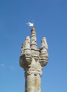 Pelourinho de Ranhados - Portugal (192830475).jpg