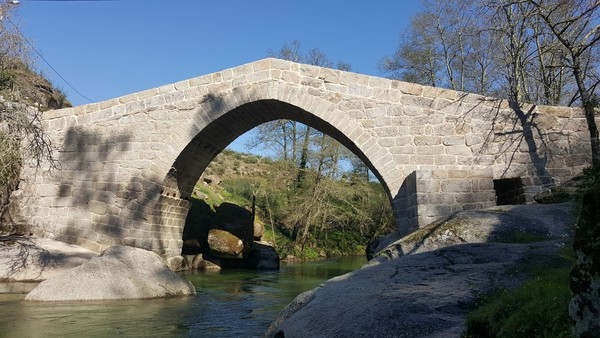 Ponte do Arco.jpg