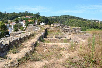 Ruínas do Castelo de Alcobaça