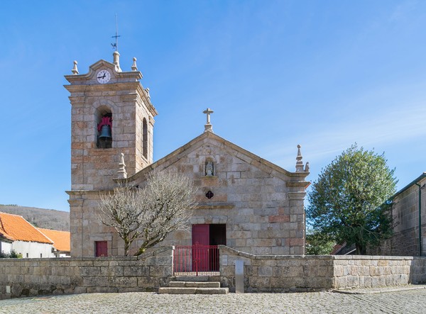St Mary church in Castro Laboreiro (1).jpg
