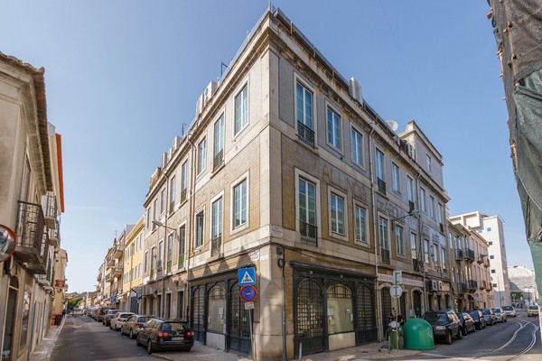 Vista horizontal Edifício e estabelecimento da Panificação Mecânica, Lda - edifício em Lisboa, Portugal.jpg