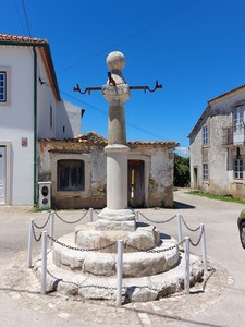 Vista próxima para Pelourinho de Paialvo.jpg