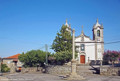 Pelourinho de Pinheiro de Ázere