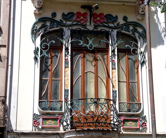 Prédio na Rua Cândido dos Reis