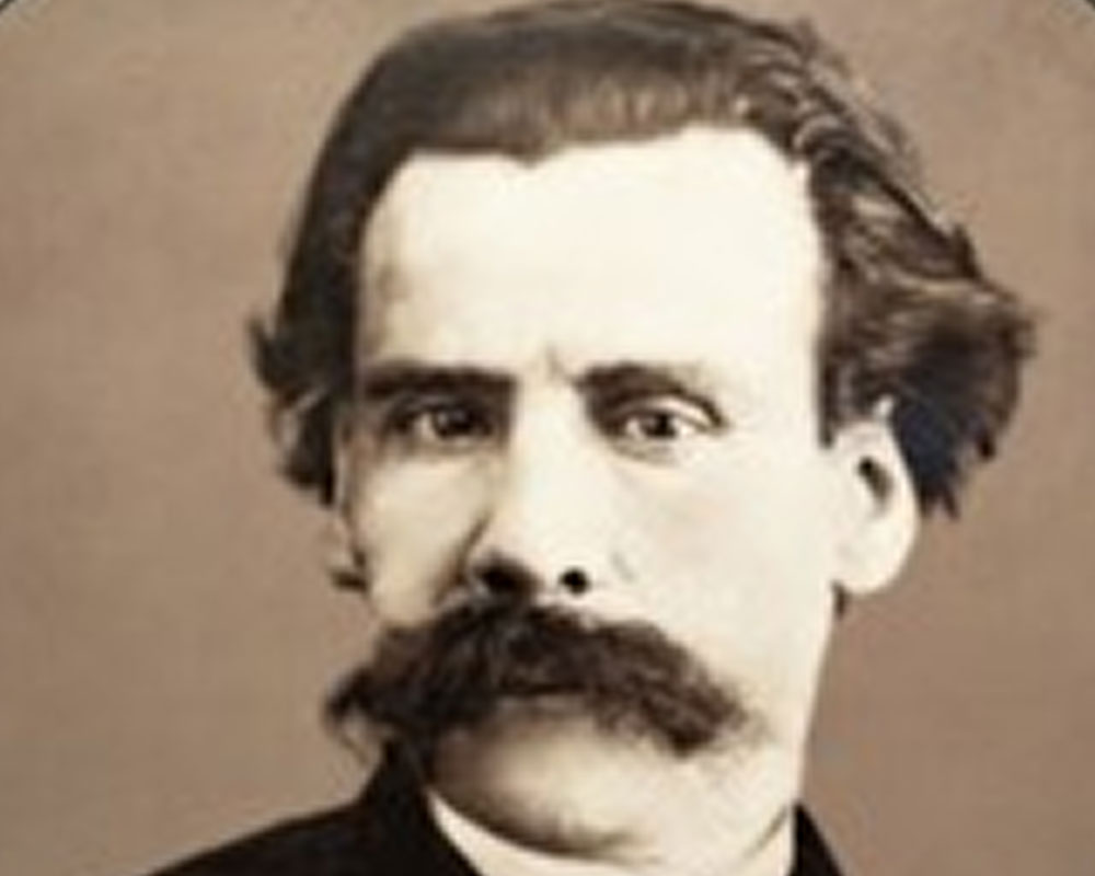 Camilo: Writing on the Edge